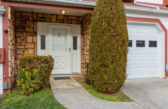 11 LISA CT Gallery 2