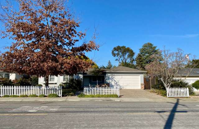 Centrally Located Single-Story Home with Yard photos photos