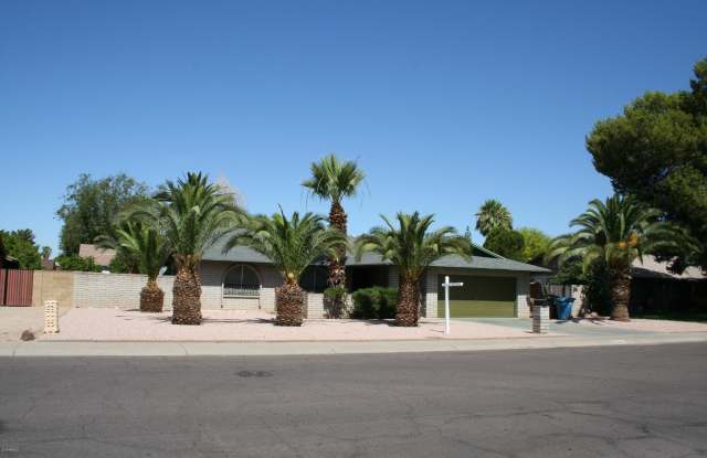 10040 N 33RD Avenue - 10040 North 33rd Avenue, Phoenix, AZ 85051
