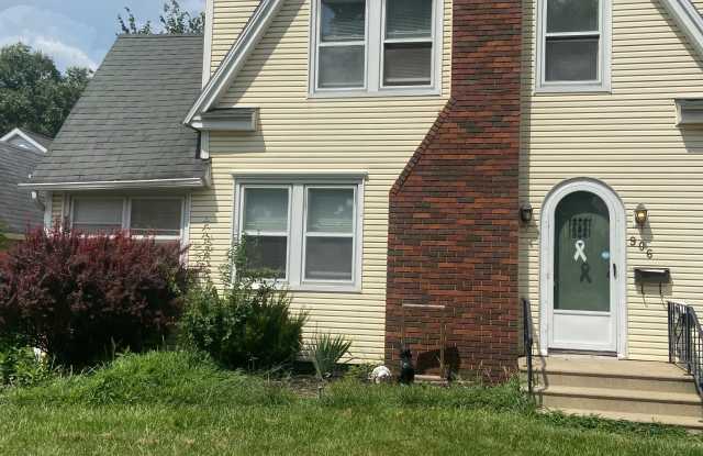 906 Elmwood Avenue photos photos