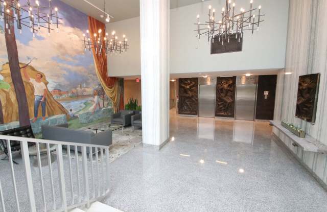 Luxury 1 Bedroom with Balcony, Pool & City Views – Hopkinson House Gallery 4