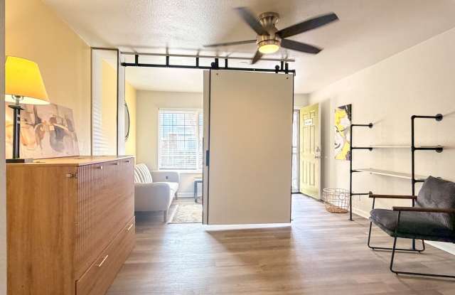 Furnished Studio In Aurora! Gallery 3