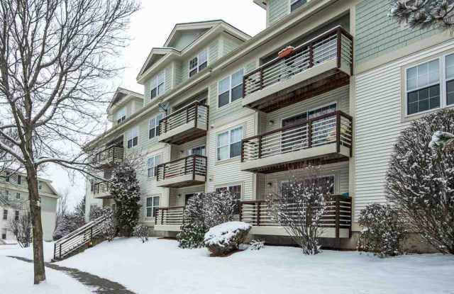 Gorgeous 3 BR Condo HEAT INCLUDED Pool - 285 Hildred Drive, Burlington, VT 05401 Gorgeous 3 BR Condo HEAT INCLUDED Pool - 285 Hildred Drive, Burlington, VT 05401