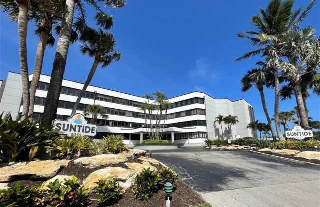 1357 NE Ocean Boulevard unit: 106 photos photos