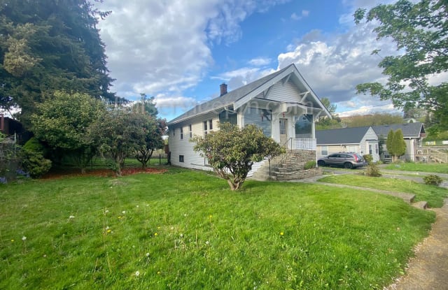810 S Henderson St - 810 South Henderson Street, Seattle, WA 98108