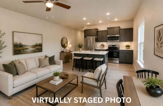 Brand-New 2BR/2BA Duplex Near Central Mall & Fort Sill Gallery 4