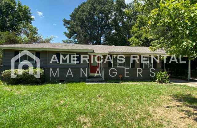 Home for Rent in Birmingham, AL!!! Sign a 13 month lease by 8/31/25 to receive a $250 GIFT CARD upon move in!! photos photos