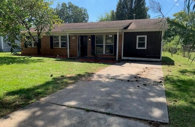 940 Spring Ct SW - 940 Spring Court Southwest, Decatur, AL 35603