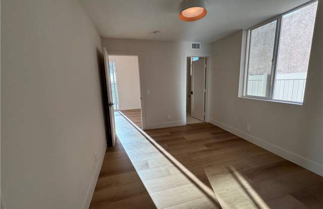 33 Grassy Knoll Lane photos photos