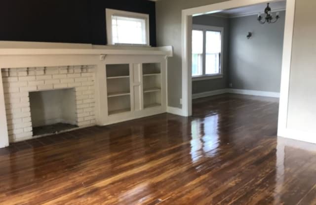 2737 Garfield Ave #2 - 2737 Garfield Avenue, Kansas City, MO 64109
