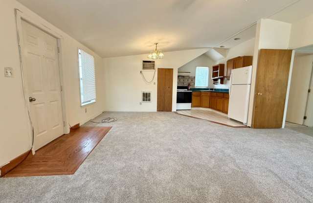 Spacious 1-Bedroom Apartment with Private Entrance in Folcroft photos photos