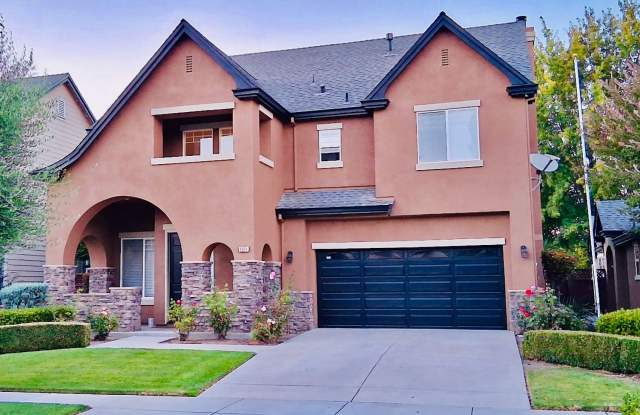 Beautifully Remodeled 4-Bedroom, 2.5 Bath Home with Fireplace in a Lovely Neighborhood photos photos