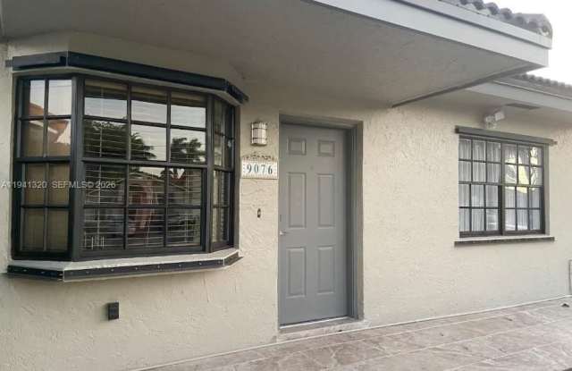 9076 NW 114th St photos photos