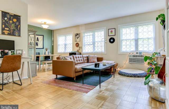 3247 MARTHA CUSTIS DR Gallery 3