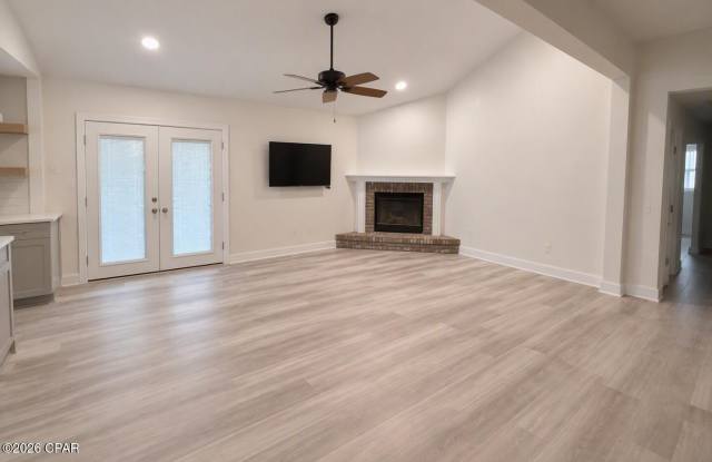 512 Tracey Drive Gallery 3