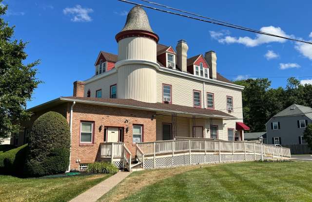 200 E PENNSYLVANIA Avenue unit: 2B - 200 Pennsylvania Avenue, Oreland, PA 19075