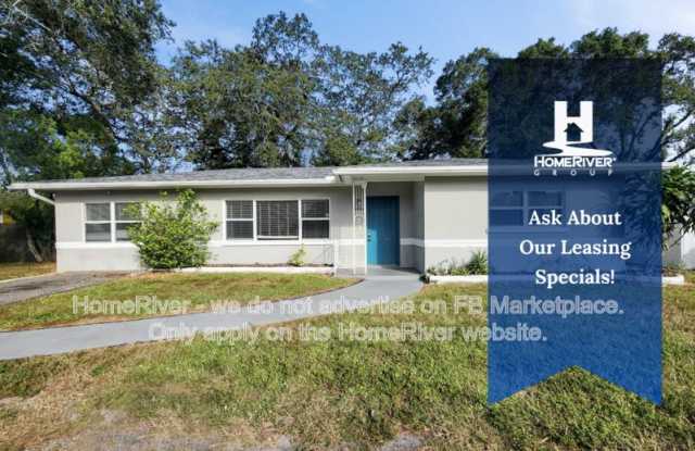 2120 NE Coachman Rd photos photos