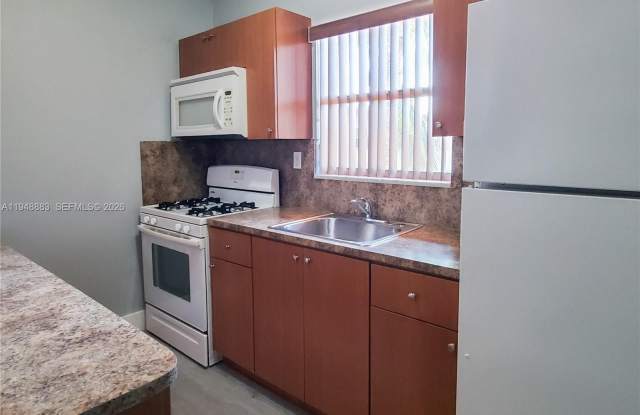 1265 W 24th St photos photos