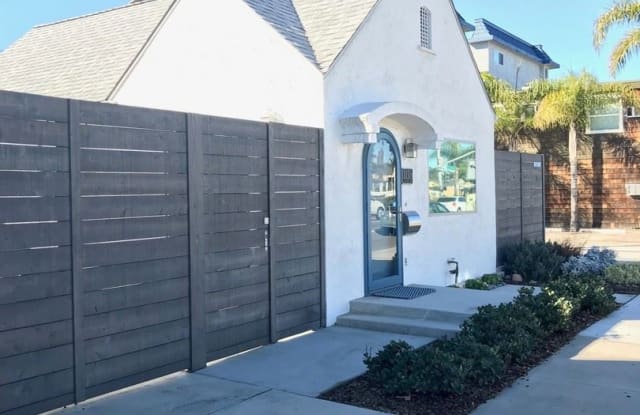 1116 3rd Street - 1116 3rd Street, Coronado, CA 92118