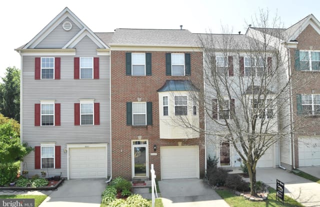 8203 BATES ROAD - 8203 Bates Road, Laurel Hill, VA 22079