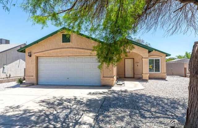 3049 S TANGERINE photos photos