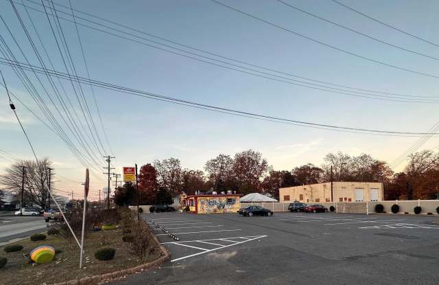 305 N MILL Road photos photos