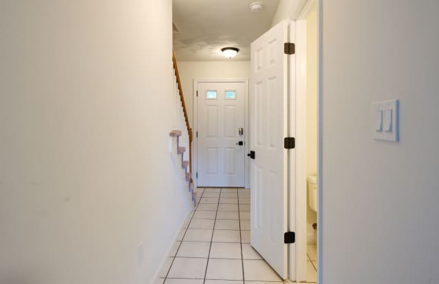 Welcome to 3017 Fairchild Ln Gallery 3