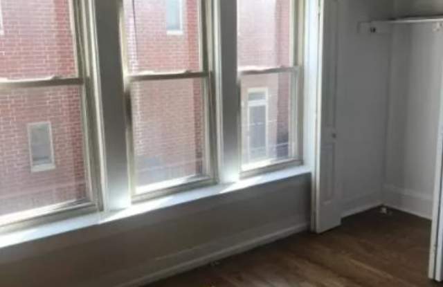 1963 West Foster Ave. Gallery 3
