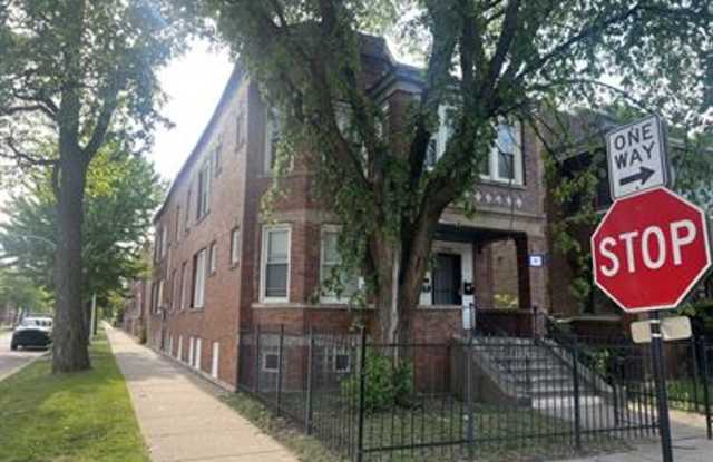 1006 West 77th Street, Unit 2 photos photos