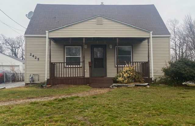 Charming 3 Bedroom 1 Bath Home photos photos