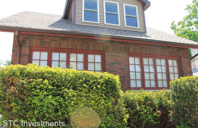 325 S. Lafayette #1 - 325 S Lafayette St, Macomb, IL 61455