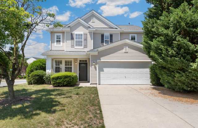 4BR/2.5BA Charming Colonial Home photos photos