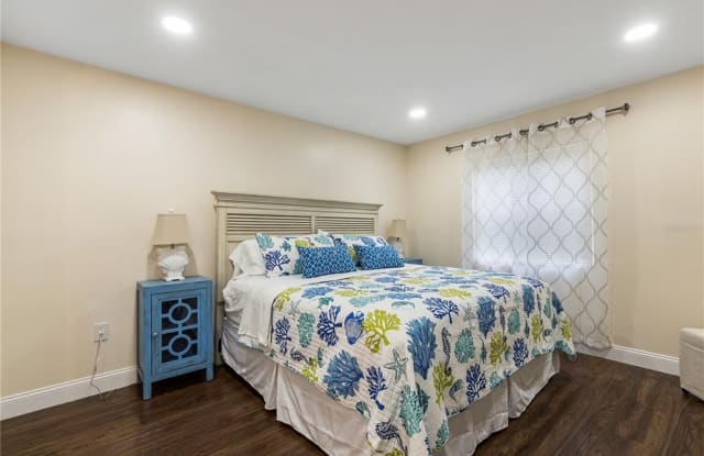 3231 BENEVA ROAD Gallery 3