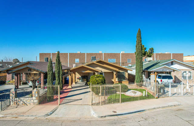 Beautiful home with 3 beds and 1.5 baths - 1081 Green Lilac Circle, El Paso, TX 79915