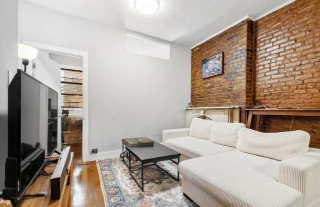 326 West 23rd Street Gallery 3