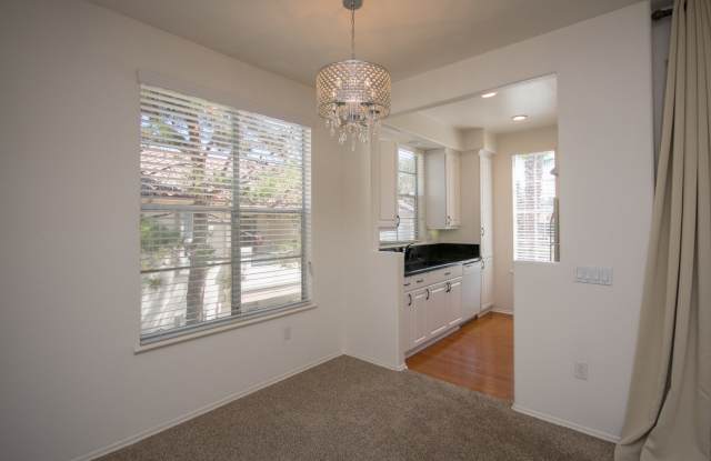 Upstairs Beautiful Condo in Carmel Valley! photos photos