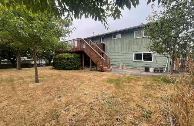 1017 North Viewmont Drive Gallery 3