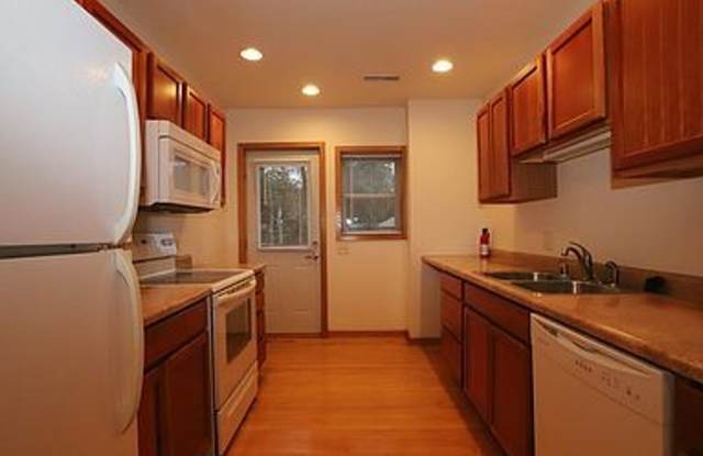 520-524 S Park St photos photos