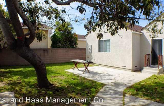 364 E. 229th Pl. Gallery 3