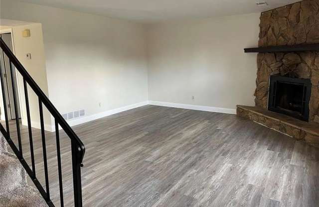 711 PLANKWAY Drive Gallery 3