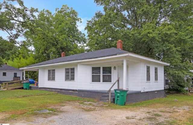 111 North Bell Street photos photos