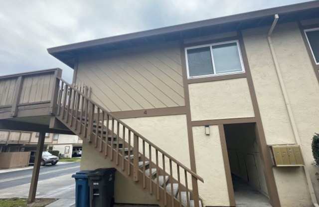 Completely remodeled condo in Union City has all the bells & whistles. photos photos