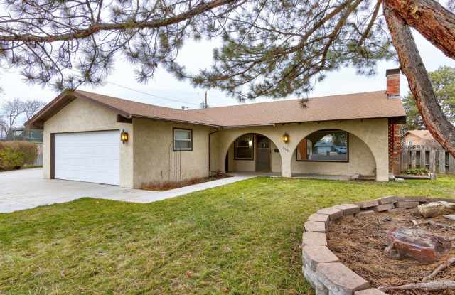 Charming Residence in a Prime Location 3bed/2bath photos photos