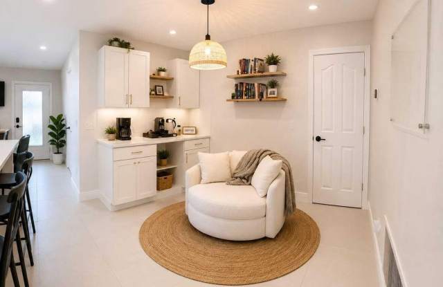 2707 STARWOOD Circle Gallery 4