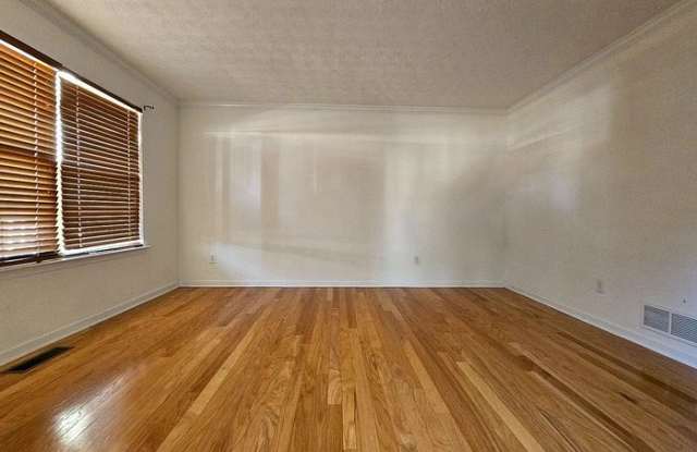 875 Roxfield Court Northeast Gallery 4