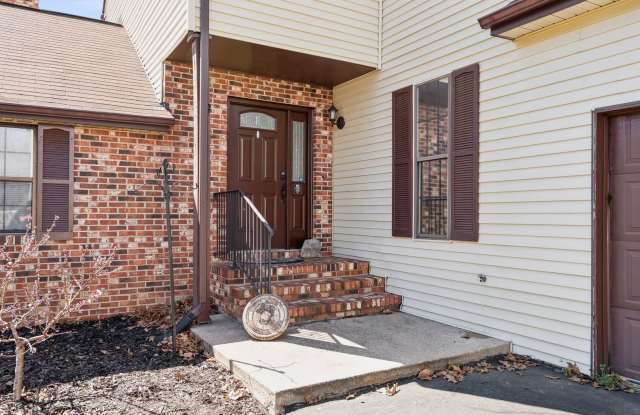 Beautifully renovated end-unit home on nearly an acre! Gallery 3