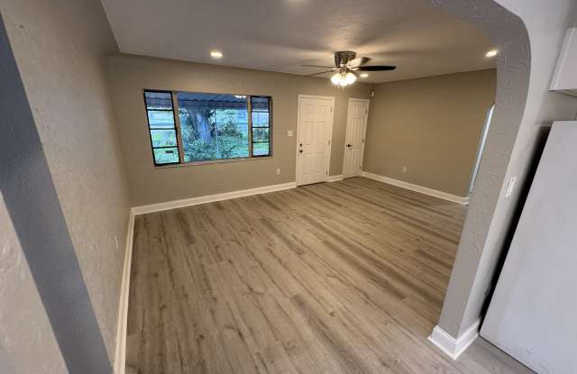 804 West Linebaugh Avenue photos photos