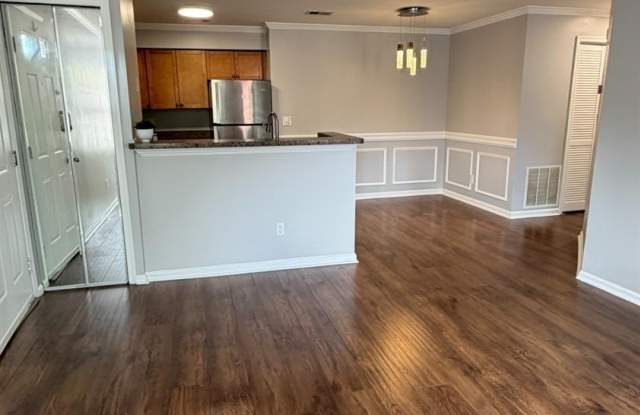 338 Cozzens Court Gallery 3
