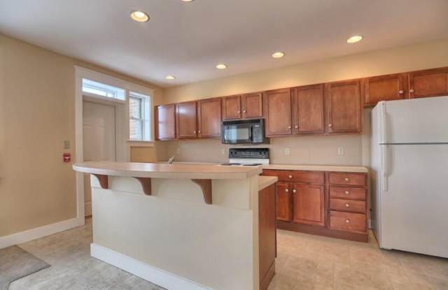 353 West King Street photos photos