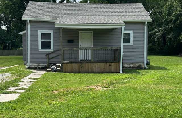Adorable 3 Bedroom/1.5 Bathroom House photos photos